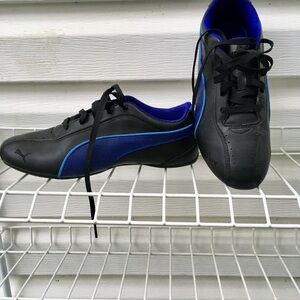 Puma Men's Athletic Shoes in Black and Blue